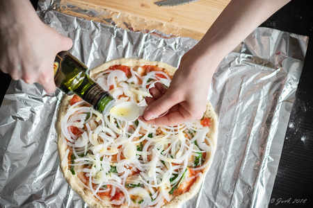 Лактовегетарианская пицца по мотивам pizza pugliese: шаг 11