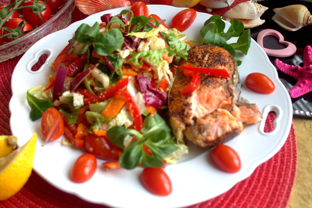 Салат "витаминный" к лососевому стейку: шаг 9