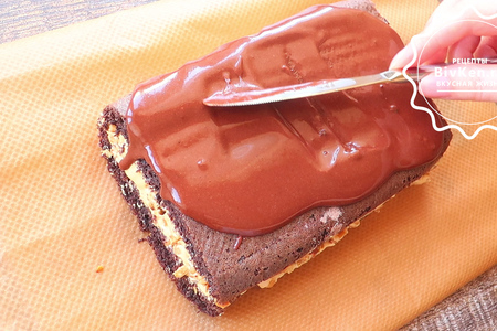 Шоколадный торт сникерс с орешками: шаг 7