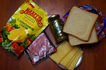 Горячие бутерброды с пикантным соусом на основе песто. #махеевнаприроде: шаг 1