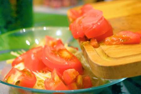 Курица запеченная в лаваше с томатами и сыром: шаг 4