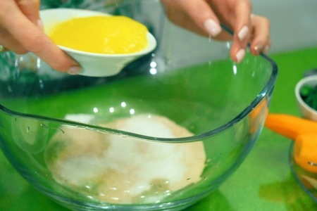 Пирожки с капустной начинкой в духовке: шаг 1