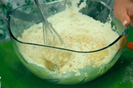 Пирожки с капустной начинкой в духовке: шаг 3