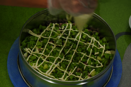 Праздничный салат «изумруд»: шаг 5