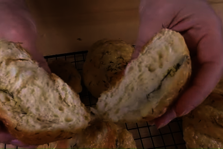 Чесночный хлеб с сырной корочкой: шаг 8