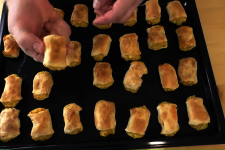 Ленивые пирожки на картофельном отваре: шаг 7