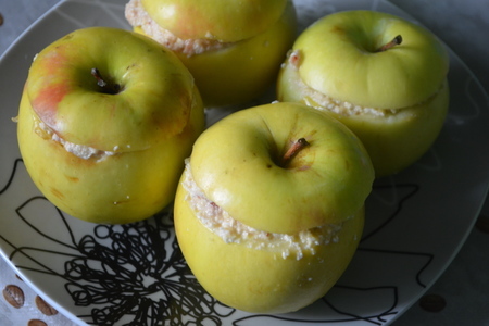 Печеные яблоки с творогом и джемом махеевъ, 8 марта: шаг 5