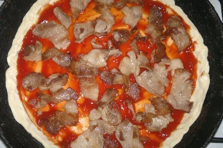 Пицца с оливками и беконом, "махеевъ", россия: шаг 6