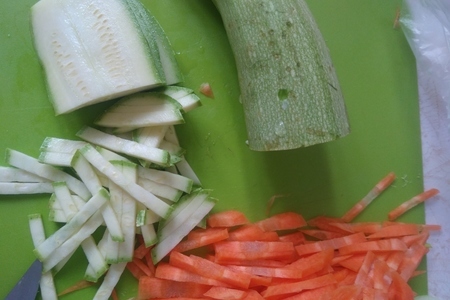 Тальятелле со шпинатом, овощами и кетчупом перечный микс "махеевъ", россия: шаг 2