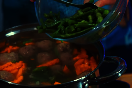 Летний фасолевый суп с фрикадельками: шаг 5