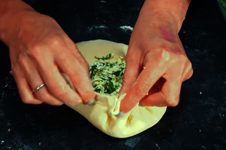 Лепешки с зеленью и сыром на кефире: шаг 7