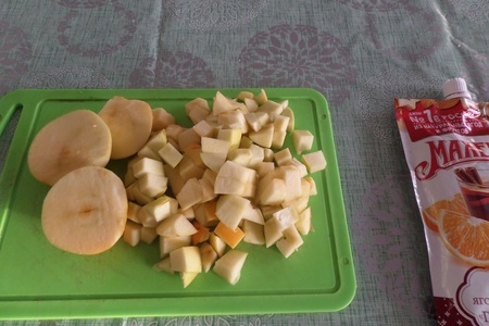 Пирожки с яблоками с джемом "глинтвейн" «махеевъ» «кусочки лета»: шаг 9