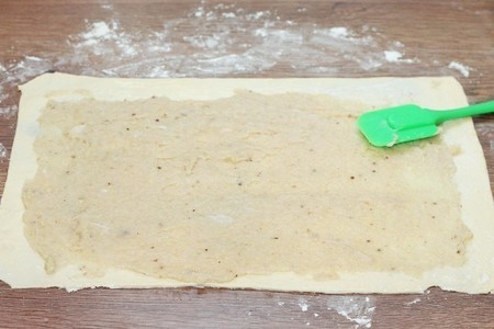 Пирог с начинкой в пряном соусе: шаг 5