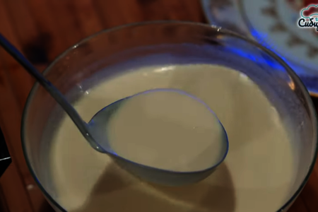 Домашние блины на молоке со сливочным творогом и икрой: шаг 5