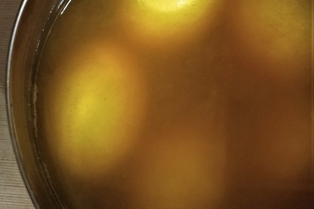 Красим яйца на пасху в золотистый цвет #пасха2021: шаг 2