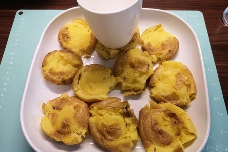 «битая» печеная картошка в средиземноморском стиле: шаг 2