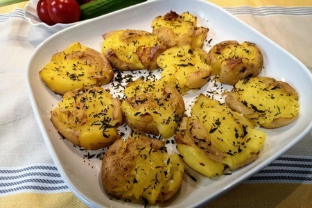 «битая» печеная картошка в средиземноморском стиле: шаг 4