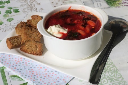 Летний свекольный суп со щавелем и фасолью: шаг 6