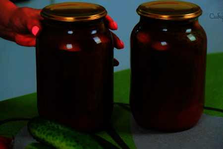 Соленые огурцы в остром томатном кетчупе на зиму: шаг 8