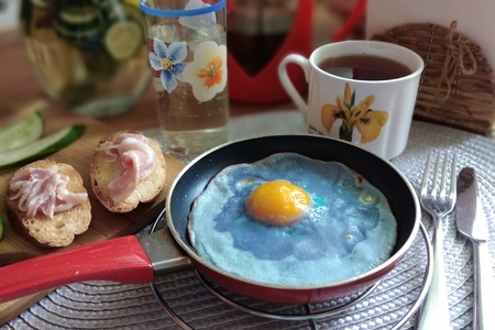 Голубая яичница #накормишкольника: шаг 7