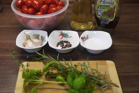 Малосольные помидоры черри с итальянским акцентом: шаг 1
