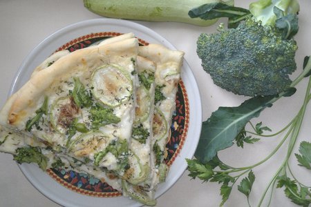 Белая пицца с овощами и плавленым сыром: шаг 15