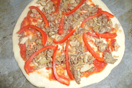 Пицца с двумя видами мяса: шаг 4