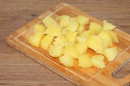 Сухарный картофель с овощами #денькнигодарения: шаг 1