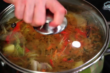 Заправочный суп из свежей капусты с мясом баранины: шаг 8