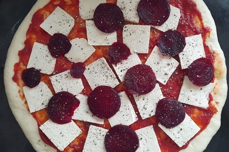 Пицца с тофу, свёклой и соусом из черемши #постныйстол: шаг 11