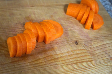Свинина в фольге со свеклой и морковью: шаг 3