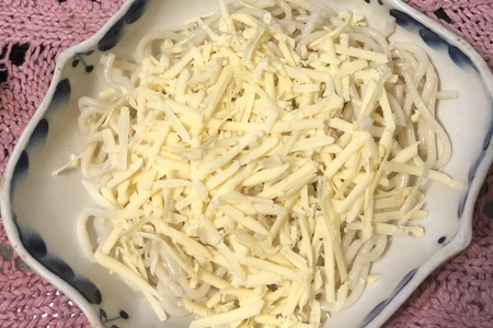 Спагетти с сыром, сёмгой и соусом песто!  #блюдосизюминкой: шаг 1