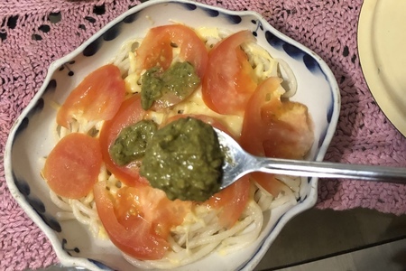 Спагетти с сыром, сёмгой и соусом песто!  #блюдосизюминкой: шаг 2