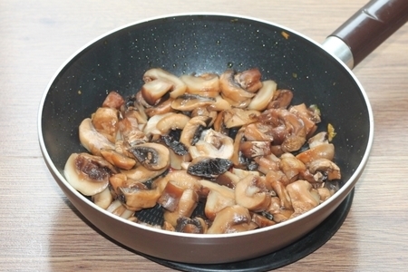 Мясные котлеты в грибном соусе“махеевъ” #махеевъ: шаг 11
