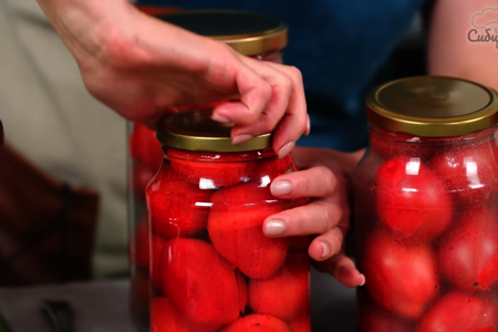 Маринованные в меру сладкие помидоры на зиму, без стерилизации: шаг 8