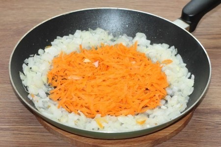 Куриная грудка с овощами в сметанном соусе: шаг 3