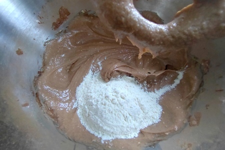 Шоколадный пирог под глазурью: шаг 6