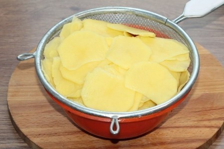 Пряные картофельные рулетики: шаг 3