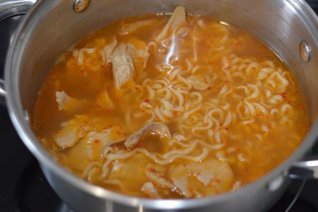 Корейский суп "а-ля рамен": шаг 7