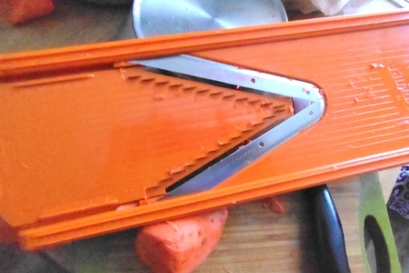 Морковь по-корейски с луком: шаг 2
