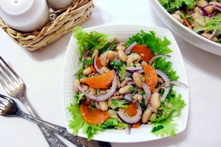 Салат с тунцом и белой фасолью: шаг 9