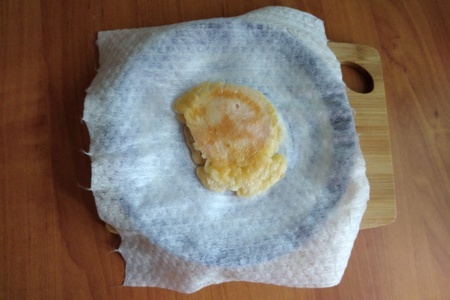Яйцо - пашот с колбасой в кляре: шаг 5