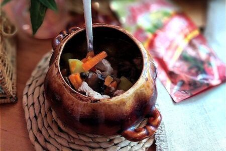 Томлёная индейка в горшках с шампиньонами и овощами #махеевъ: шаг 7