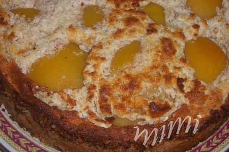 Ореховый пирог с персиками: шаг 6