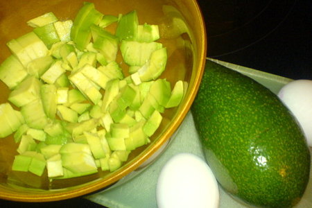 Салат с печенью трески и авокадо ...: шаг 1