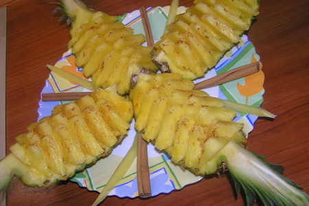Лодочки из ананаса: шаг 4