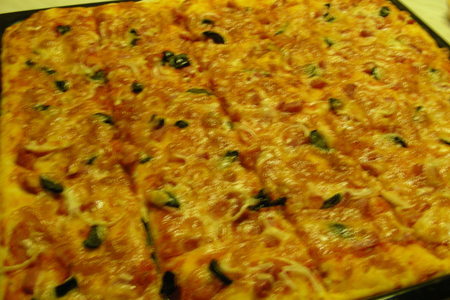 Пицца с грудинкой  и оливками: шаг 2