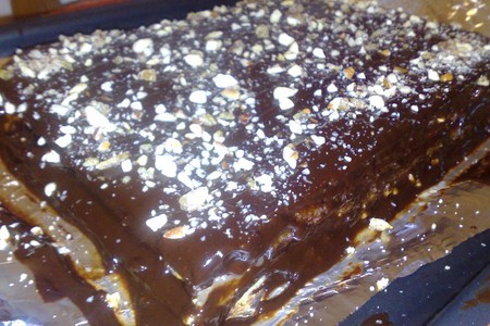 Пироженое в шоколадной глазури с орехами и изюмом: шаг 7