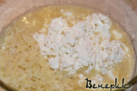Омлет с брынзой и сыром по-турецки. быстрый и вкусный завтрак.: шаг 2