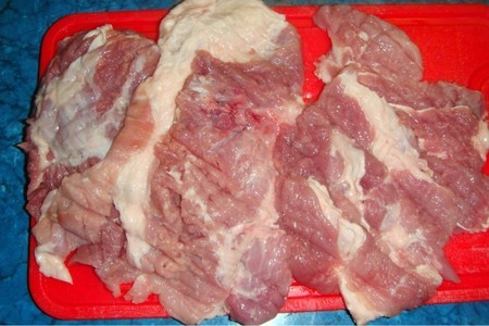 Рубленное свиное мясо с грибами и спагетти.: шаг 1